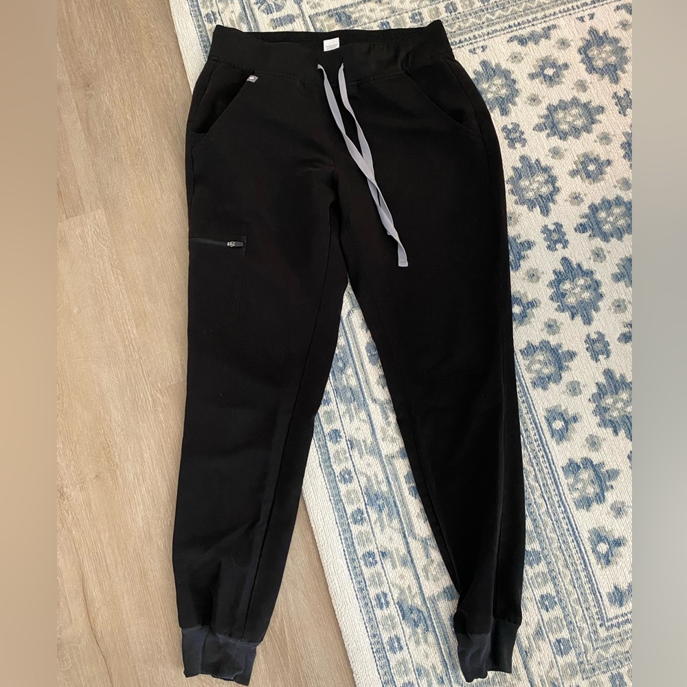 Figs Zamora Jogger Scrub Bottoms